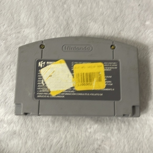 NFL club 98 n64 game - Picture 2 of 3